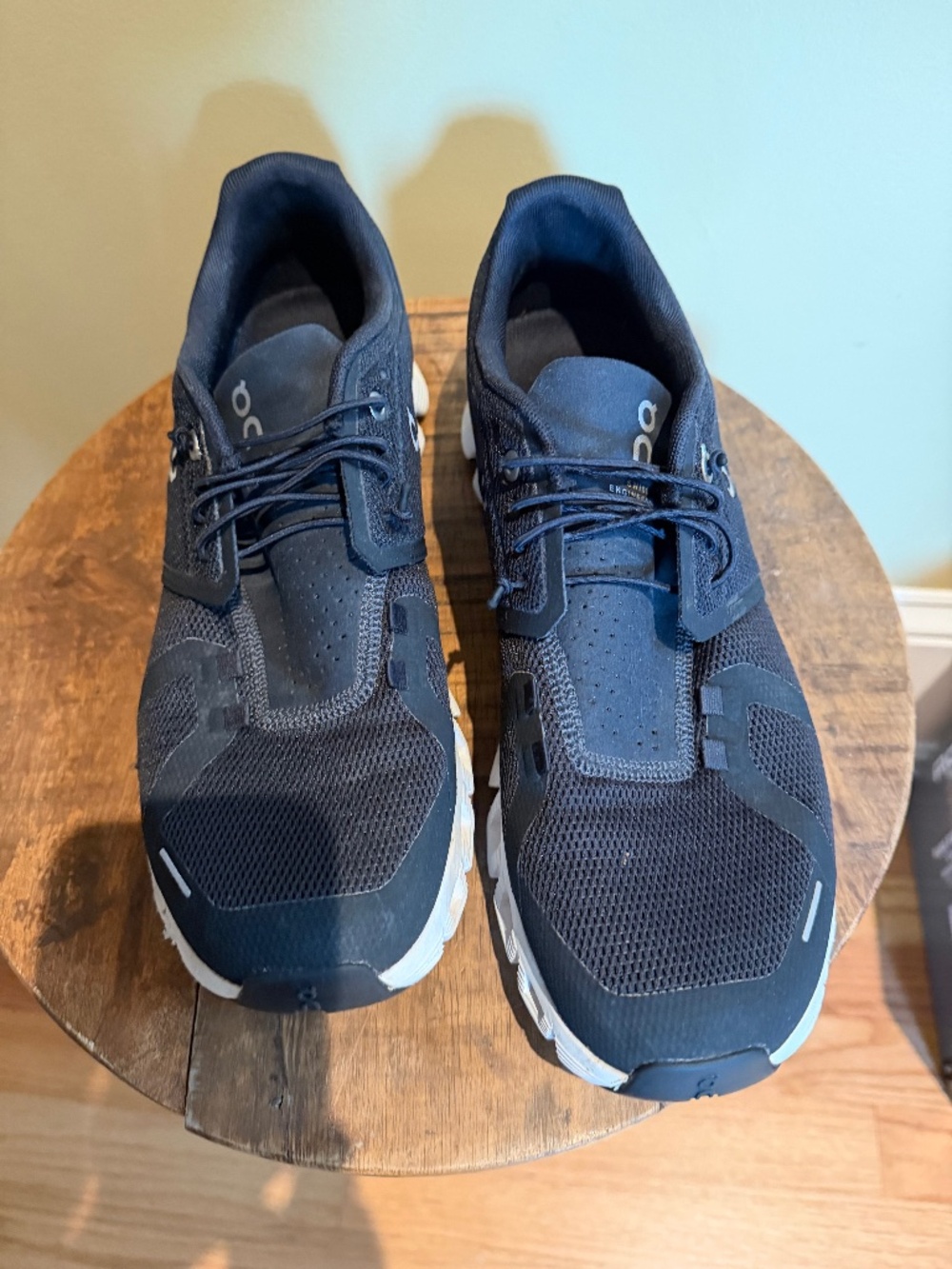 Men’s QC OnCloud running shoes